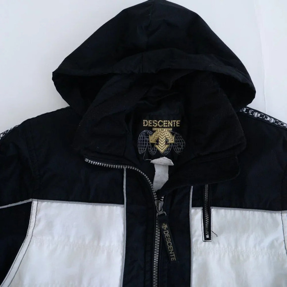 Vintage Descente Black & White Zip Up Winter /  Snowmobile Jacket Size 6 - Picture 12 of 16